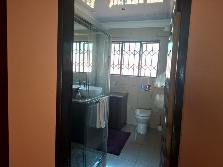 5 Bedroom Property for Sale in Fichardt Park Free State